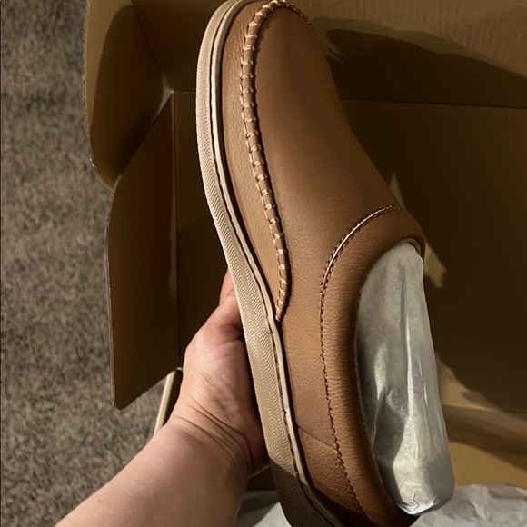 Men's Chestnut Slip-Ons Slippers - Picture 4 of 5